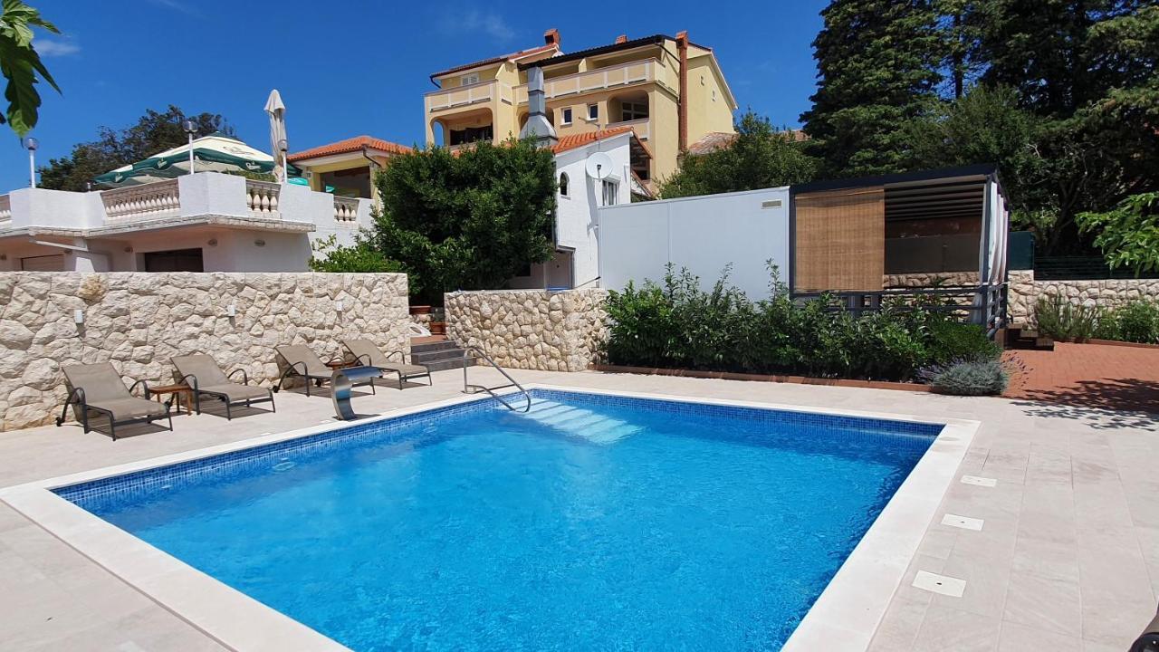 Premium Appartments Suha Punta Kampor Екстериор снимка